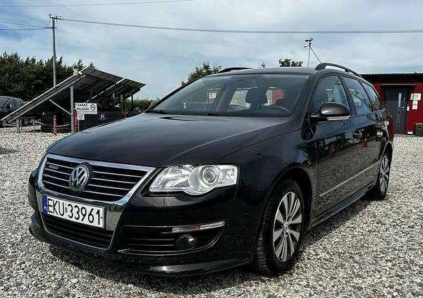 Volkswagen Passat cena 18900 przebieg: 274000, rok produkcji 2010 z Andrychów małe 172